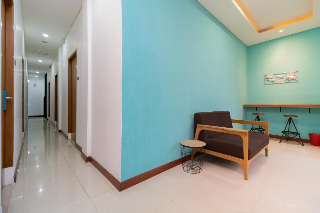 Sans Hotel Suryakencana Bogor Kültér fotó