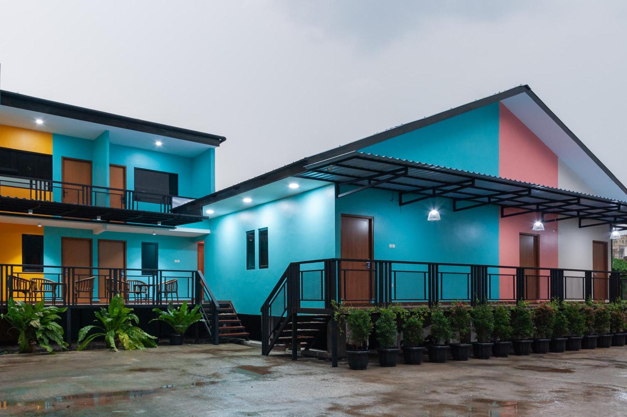 Sans Hotel Suryakencana Bogor Kültér fotó